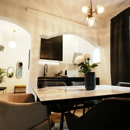 Center 3 Appartement *