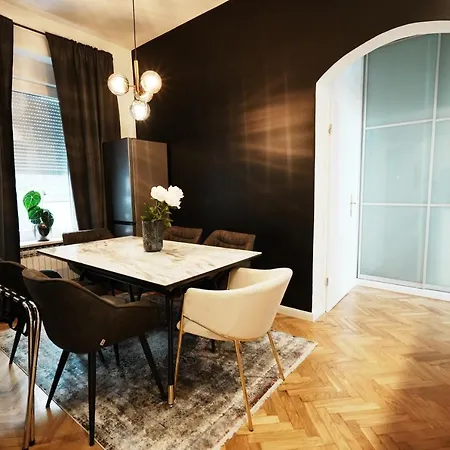 Apartment Center 3