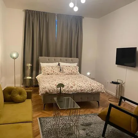 Apartment Center 3