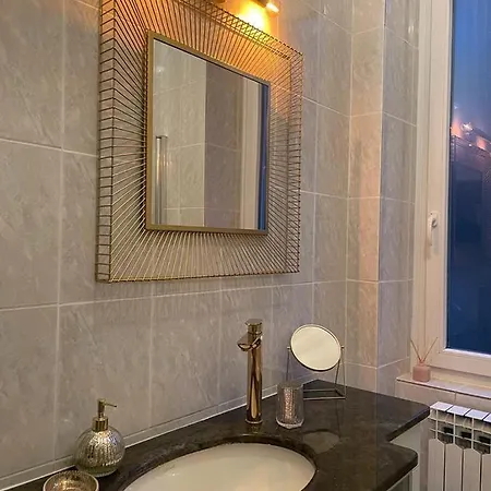 Center 3 * Zagreb